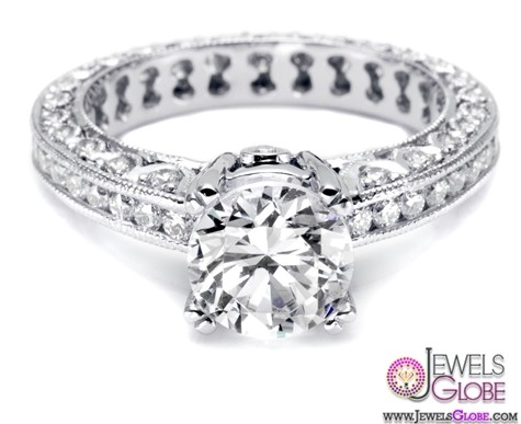 striking classic solitaire engagement ring design